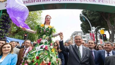 İzmir Büyükşehir Belediye Başkanı Dr. Cemil Tugay, 26. Uluslararası Bayındır