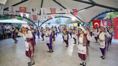 Karşıyaka’da komşuluk bağlarını güçlendirmek, mahalle kültürünü yaşatmak ve dayanışma ruhunu