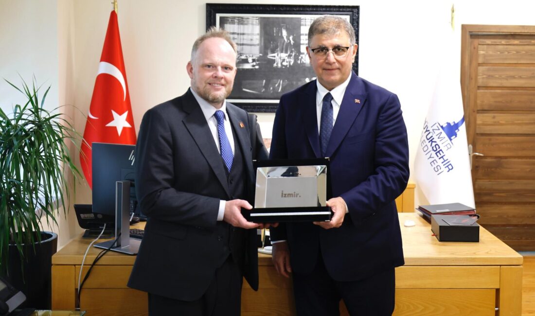 İzmir Büyükşehir Belediye Başkanı Dr. Cemil Tugay, Kanada Büyükelçisi Kevin