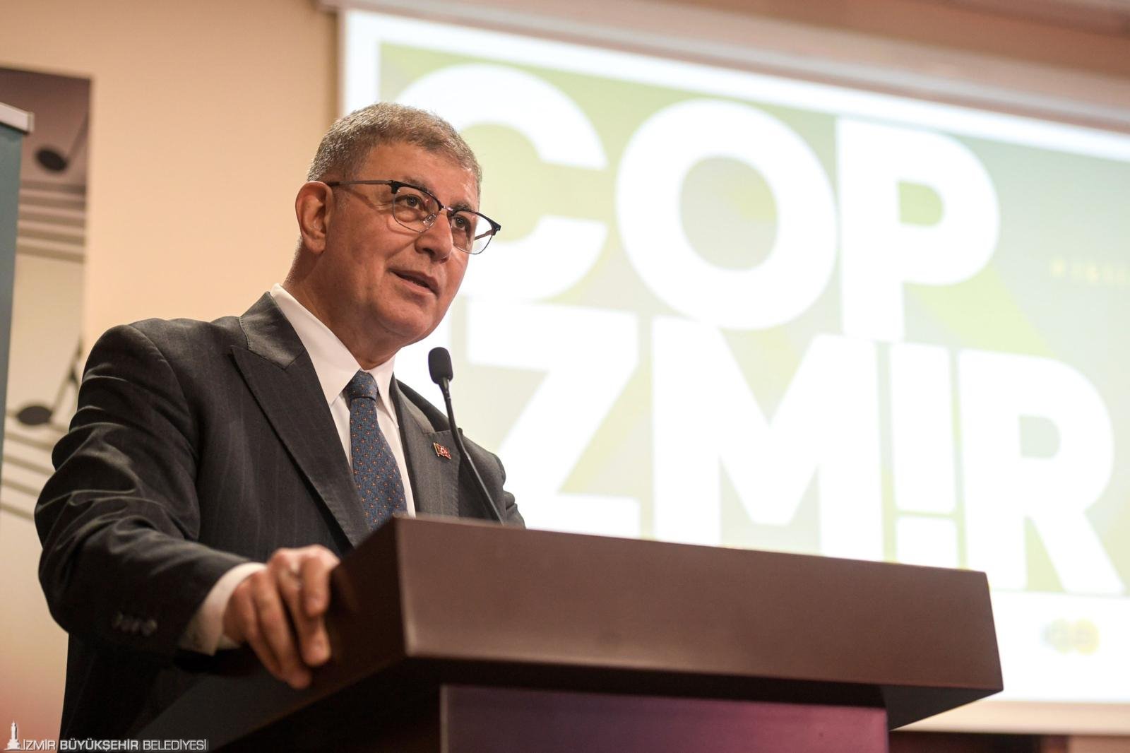 İzmir Büyükşehir Belediyesi, “tek sağlık” ve “iyi olma” yaklaşımları doğrultusunda