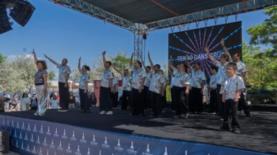 Engelliler Haftası etkinliklerini kentin dört bir yanına yayan İzmir Büyükşehir