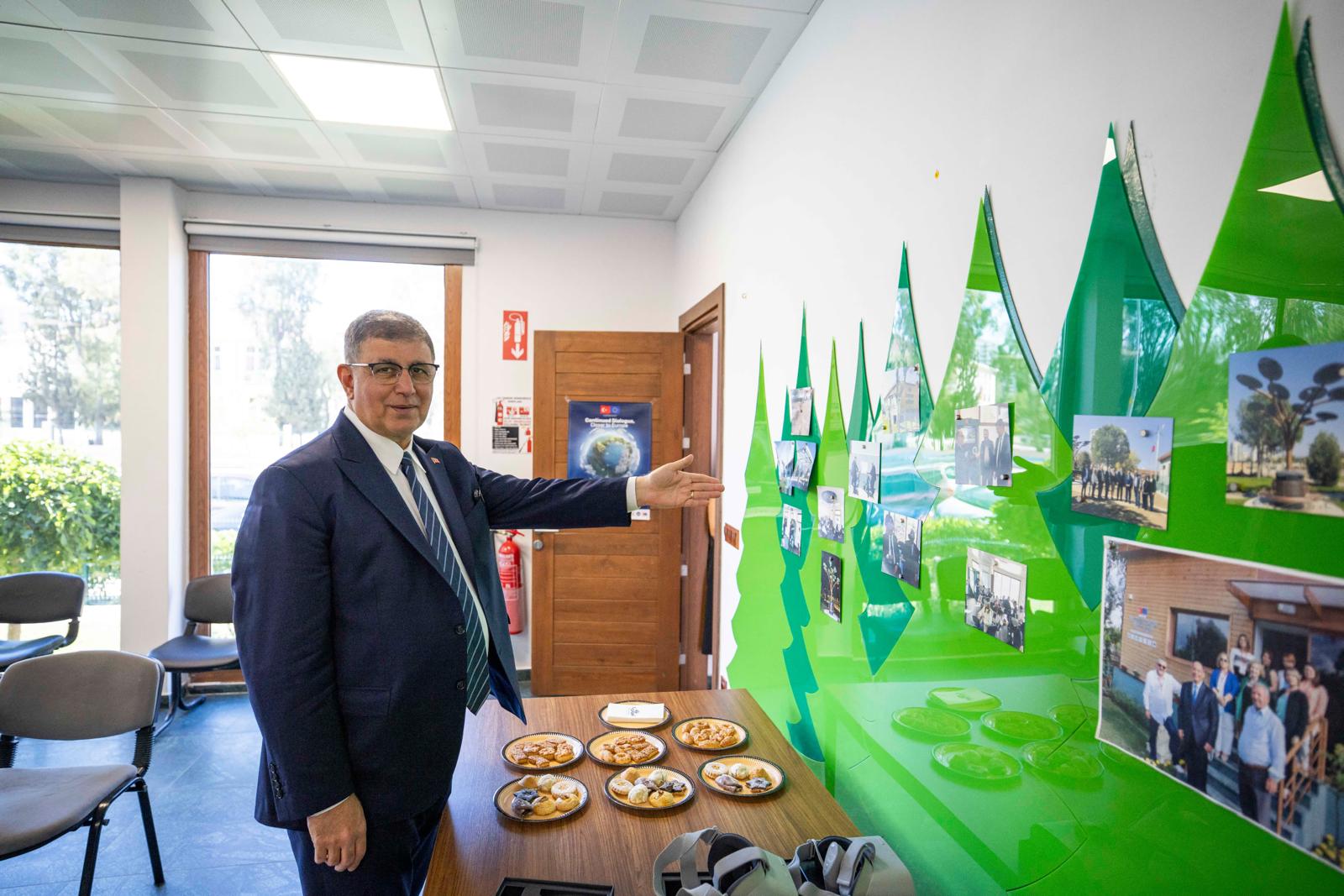 İzmir AB yolunda yeşil dönüşümünü anlattı: Tugay'dan "İklim Nötr Şehir" vurgusu