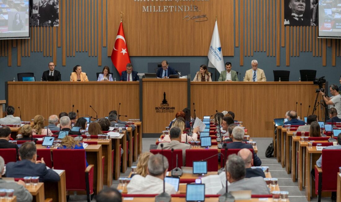 İzmir Büyükşehir Belediyesi mayıs ayı meclis toplantısı üçüncü birleşiminde İzmir