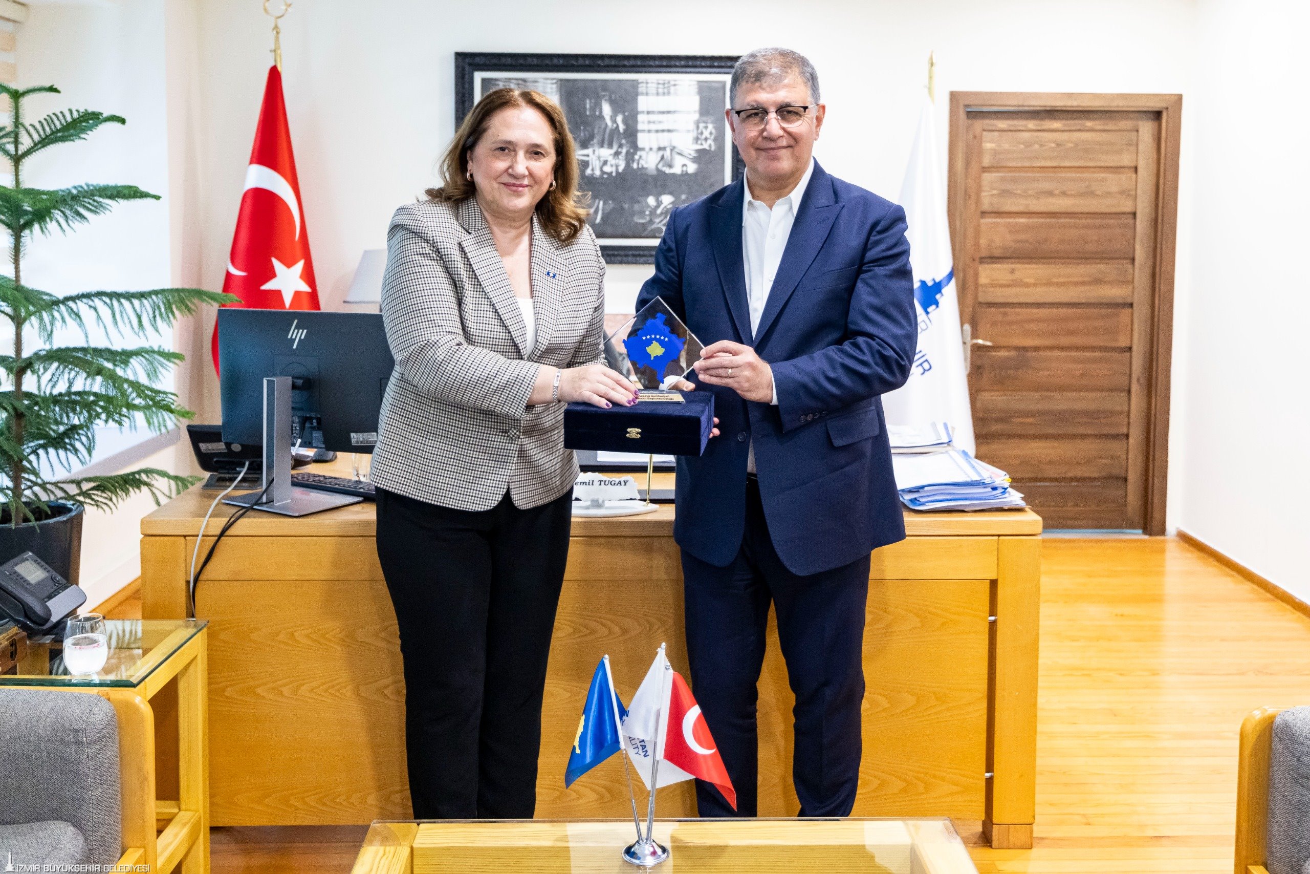İzmir Büyükşehir Belediye Başkanı Dr. Cemil Tugay, Kosova Cumhuriyeti İstanbul