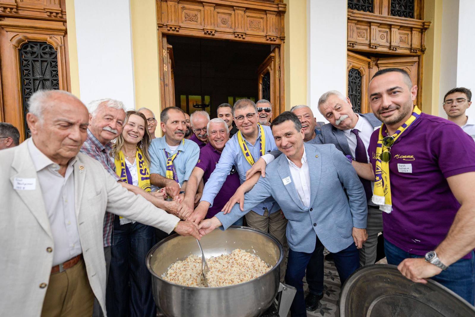 cemil tugay izmir atatürk lisesi pilav günü