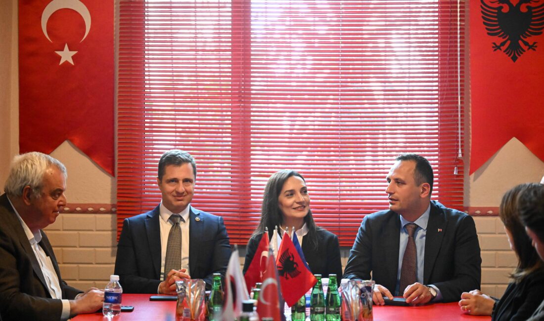 Bornova Belediye Başkanı Ömer Eşki, CHP Genel Başkan Yardımcısı ve