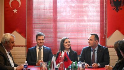 Bornova Belediye Başkanı Ömer Eşki, CHP Genel Başkan Yardımcısı ve
