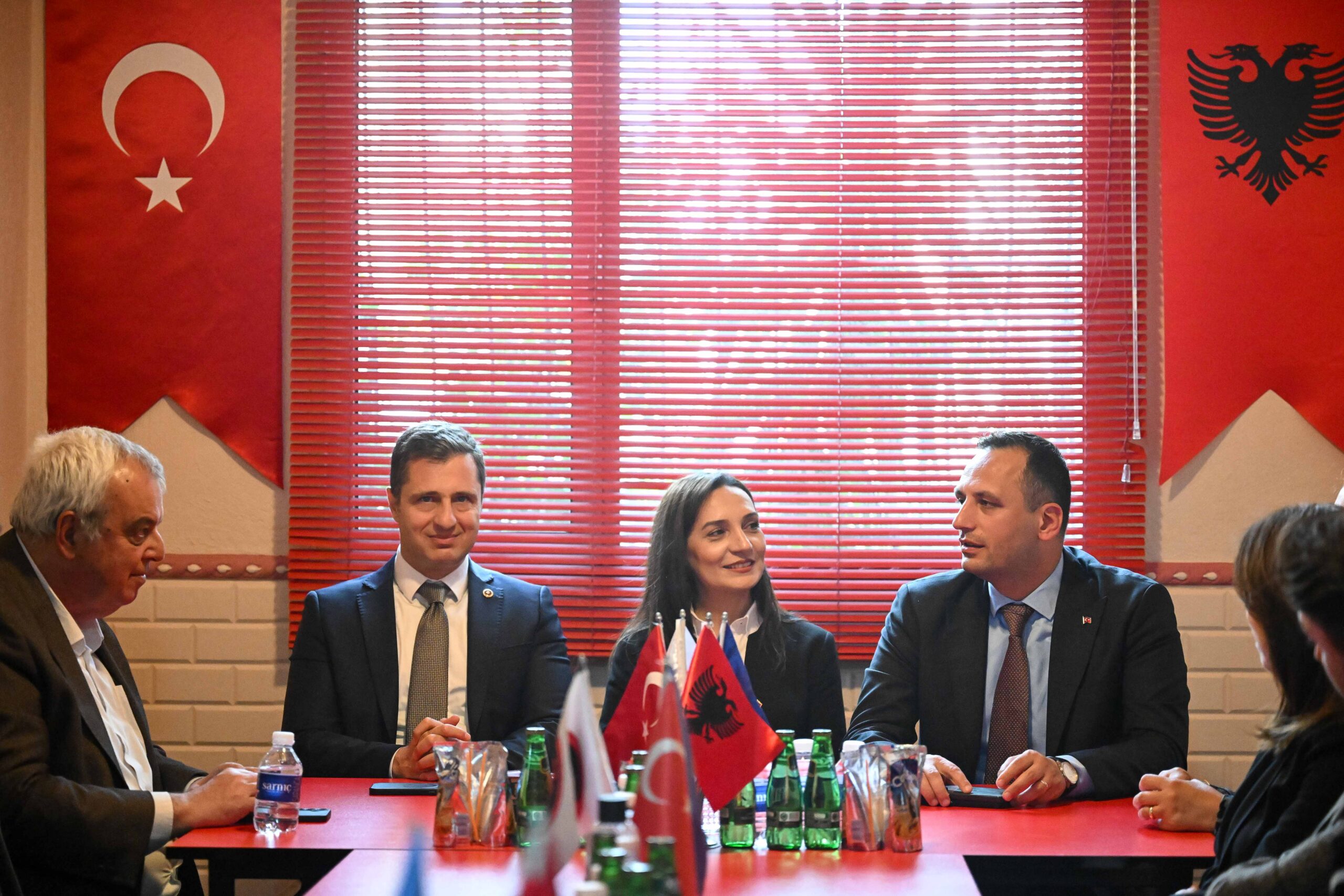 Bornova Belediye Başkanı Ömer Eşki, CHP Genel Başkan Yardımcısı ve