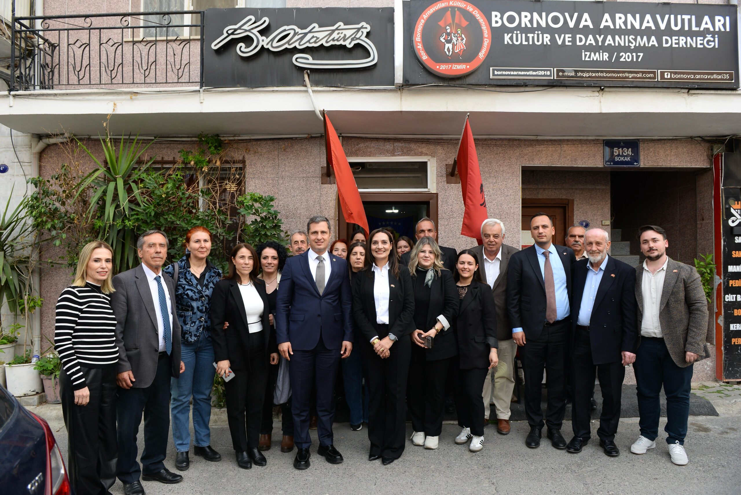 CHP Genel Başkan Yardımcısı ve Parti Sözcüsü Deniz Yücel ve Başkan Ömer Eşki