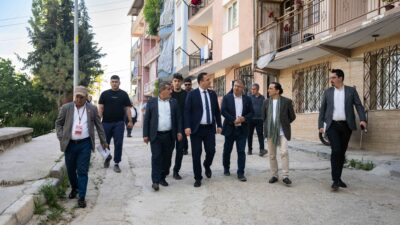 Bornova Belediyesi, Altındağ bölgesinde dik yokuşlu sokaklarda başlattığı beton yol