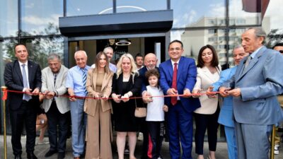 Koronavirüs nedeniyle 8 Şubat 2021 tarihinde hayatını kaybeden Bornova Belediyesi