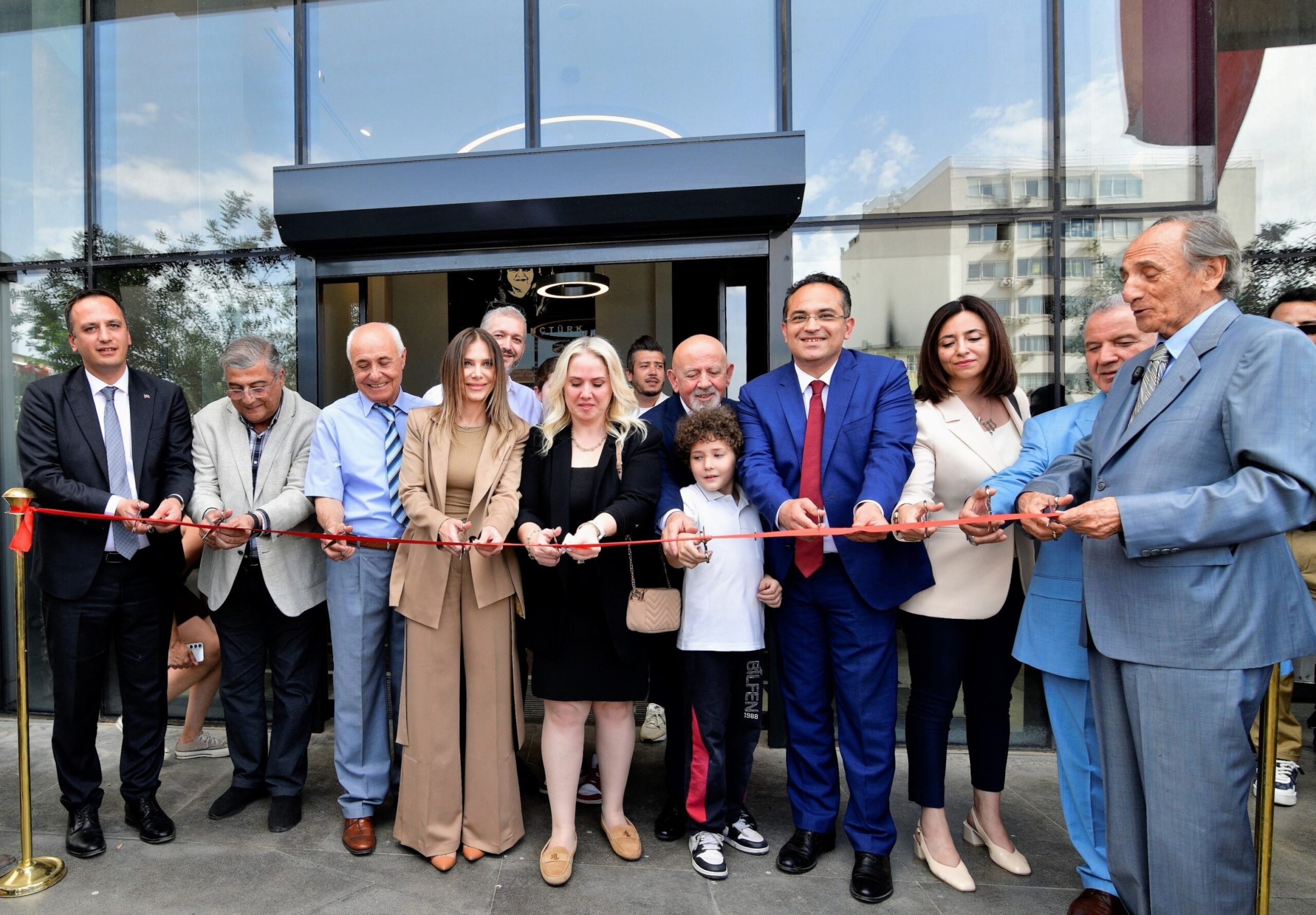 Koronavirüs nedeniyle 8 Şubat 2021 tarihinde hayatını kaybeden Bornova Belediyesi