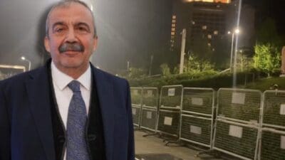 DEM Parti İstanbul Milletvekili ve TBMM Başkanvekili Sırrı Süreyya Önder,