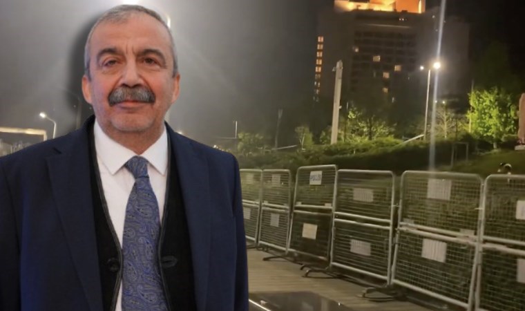 DEM Parti İstanbul Milletvekili ve TBMM Başkanvekili Sırrı Süreyya Önder,