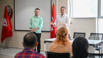 Bornova Belediyesi ile Pi Gençlik Derneği iş birliğinde düzenlenen programda