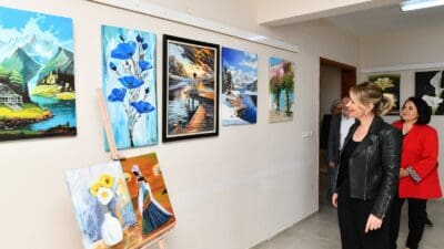 Çiğli Belediyesi bünyesinde faaliyet gösteren Kaklıç Sanat Akademisi, yıl boyunca