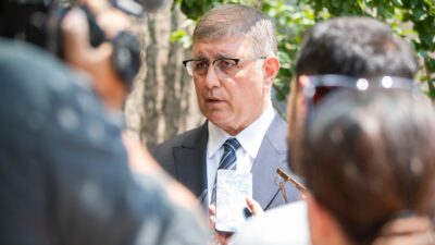 İzmir Büyükşehir Belediye Başkanı Cemil Tugay, toplu iş sözleşmesi sürecine