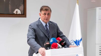 İzmir Büyükşehir Belediye Başkanı Cemil Tugay, grev sürecindeki toplu sözleşme