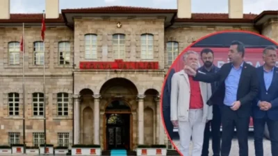 Konya'nın Çumra ilçesinde CHP'nin 3 Mayıs'ta yapacağı miting için sesli