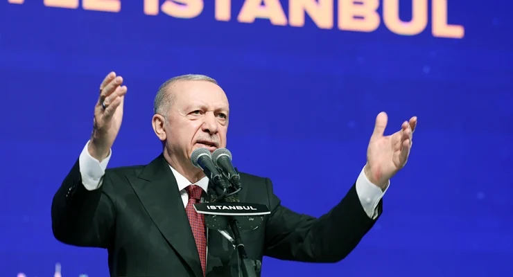 Cumhurbaşkanı Erdoğan, İstanbul Kongre Merkezi'ndeki "Her Mahallesiyle İstanbul Programı"nda CHP