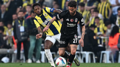Fenerbahçe, Süper Lig'in 34. haftasında sahasında Beşiktaş'a 1-0 mağlup olarak
