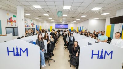 İzmir Büyükşehir Belediye Başkanı Dr. Cemil Tugay, Hemşehri İletişim Merkezi’ni