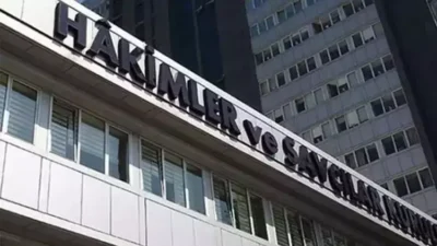 CHP Lideri Özgür Özel, HSK üyelik seçiminde usulsüzlük yapıldığını savundu.