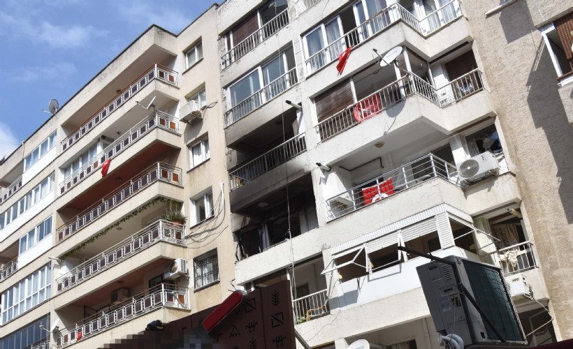 İzmir'in Bornova ilçesinde 7 katlı binanın 3'üncü katında meydana gelen