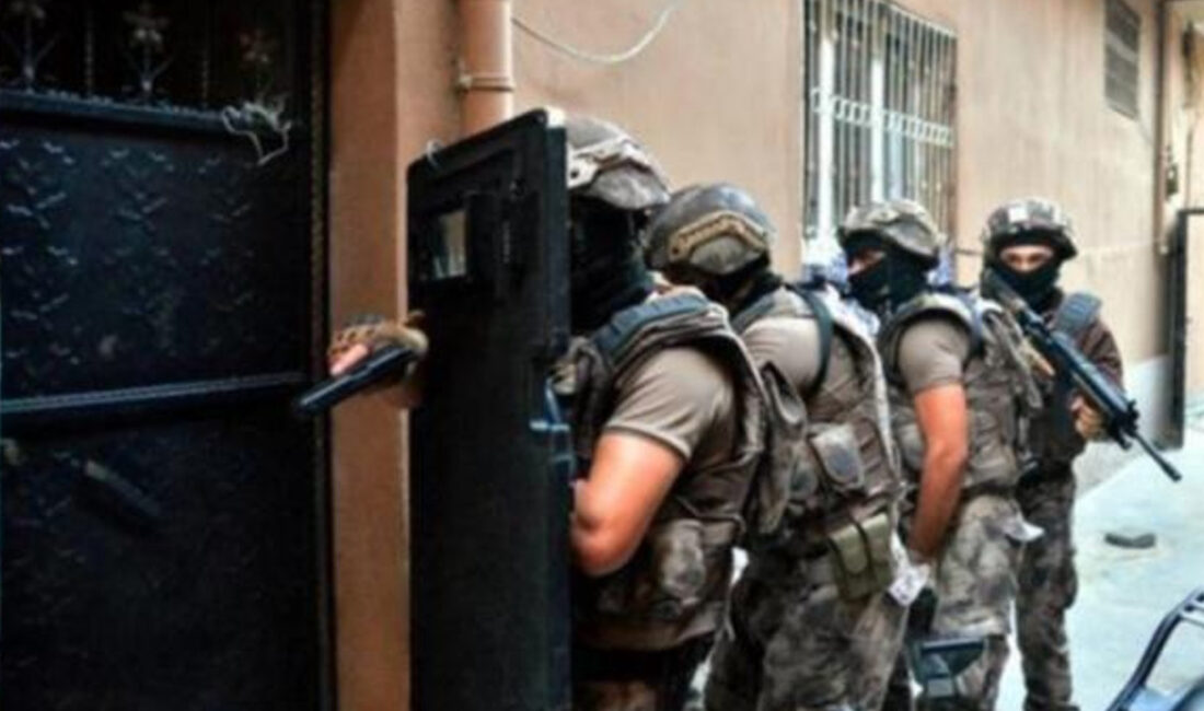 İzmir Cumhuriyet Başsavcılığı koordinesinde gerçekleştirilen operasyonda DEAŞ terör örgütüne yönelik