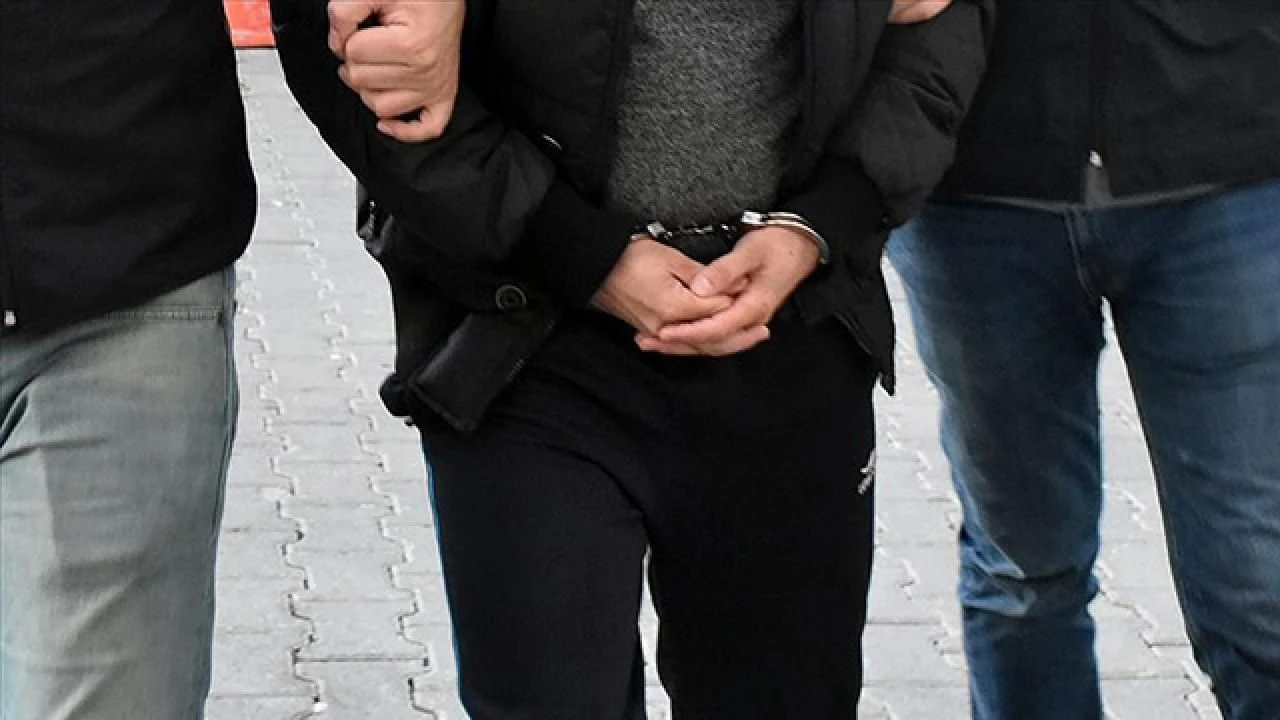 Uyuşturucu kullanmak ve cezaevinden kaçmak suçlarından aranan firari hükümlü, motosikletli