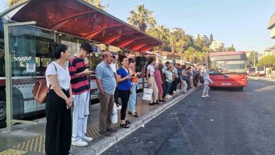 İzmir Büyükşehir Belediyesi'ne bağlı ESHOT Genel Müdürlüğü, DİSK/Genel-İş Sendikası'nın aldığı