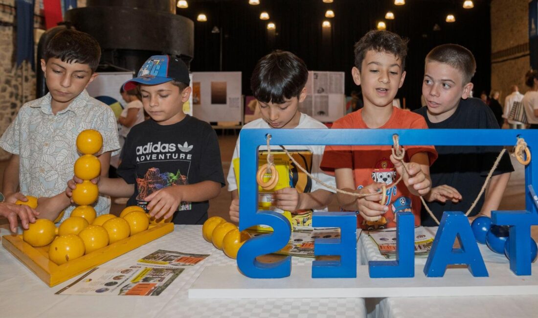 İzmir Büyükşehir Belediyesi ev sahipliğinde Tarihi Havagazı Fabrikası’nda düzenlenen ve