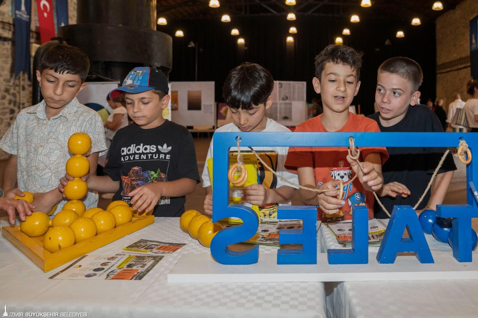 İzmir Büyükşehir Belediyesi ev sahipliğinde Tarihi Havagazı Fabrikası’nda düzenlenen ve