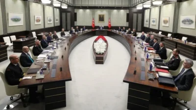 Milli Güvenlik Kurulu’nun (MGK) bildirisinde PKK’nın silah bırakma ve fesih
