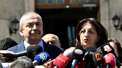 DEM Parti Sözcüsü Ayşegül Doğan, sosyal medyada dolaşıma giren iddiaları