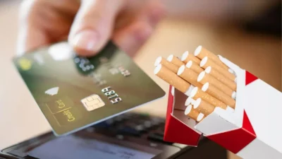 Sigara satışlarında kredi kartı kullanan tüketicilerden ek ücret ya da