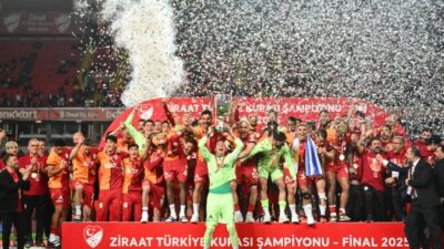 Ziraat Türkiye Kupası finalinde Trabzonspor’u 3-0 yenen Galatasaray kupanın sahibi