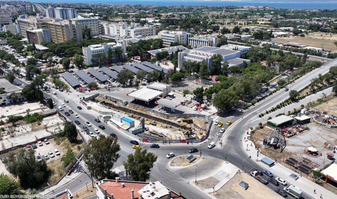 İzmir Büyükşehir Belediyesi, araç ve yaya trafiğinin yoğun olduğu İzmir
