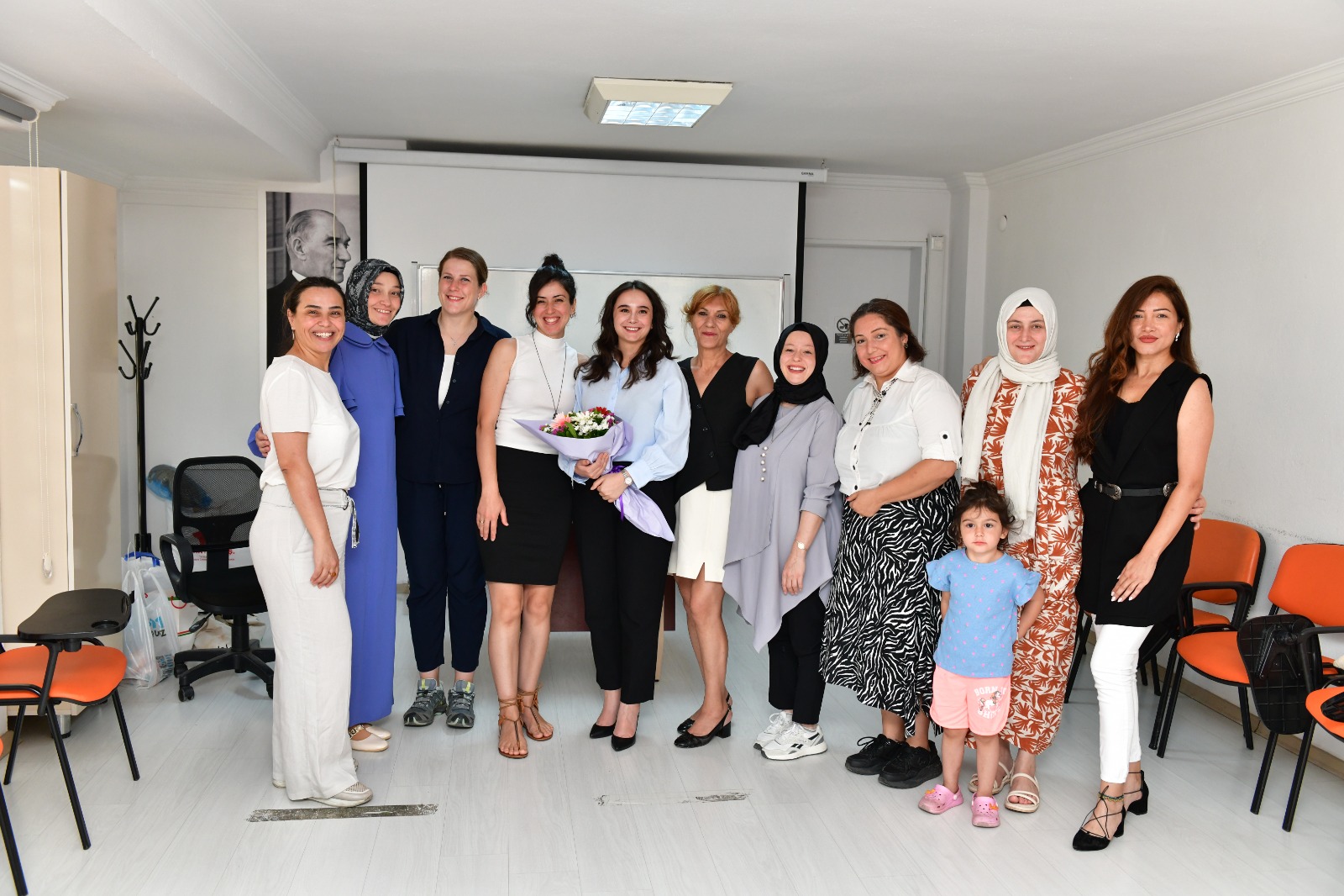 Çiğli Belediyesi, kadınların kişisel gelişimine yönelik çalışmalarını aralıksız sürdürüyor. Yıl