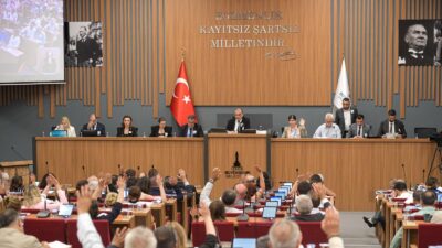 İzmir Büyükşehir Belediyesi Haziran ayı meclis toplantısında kentsel yaşamı doğrudan