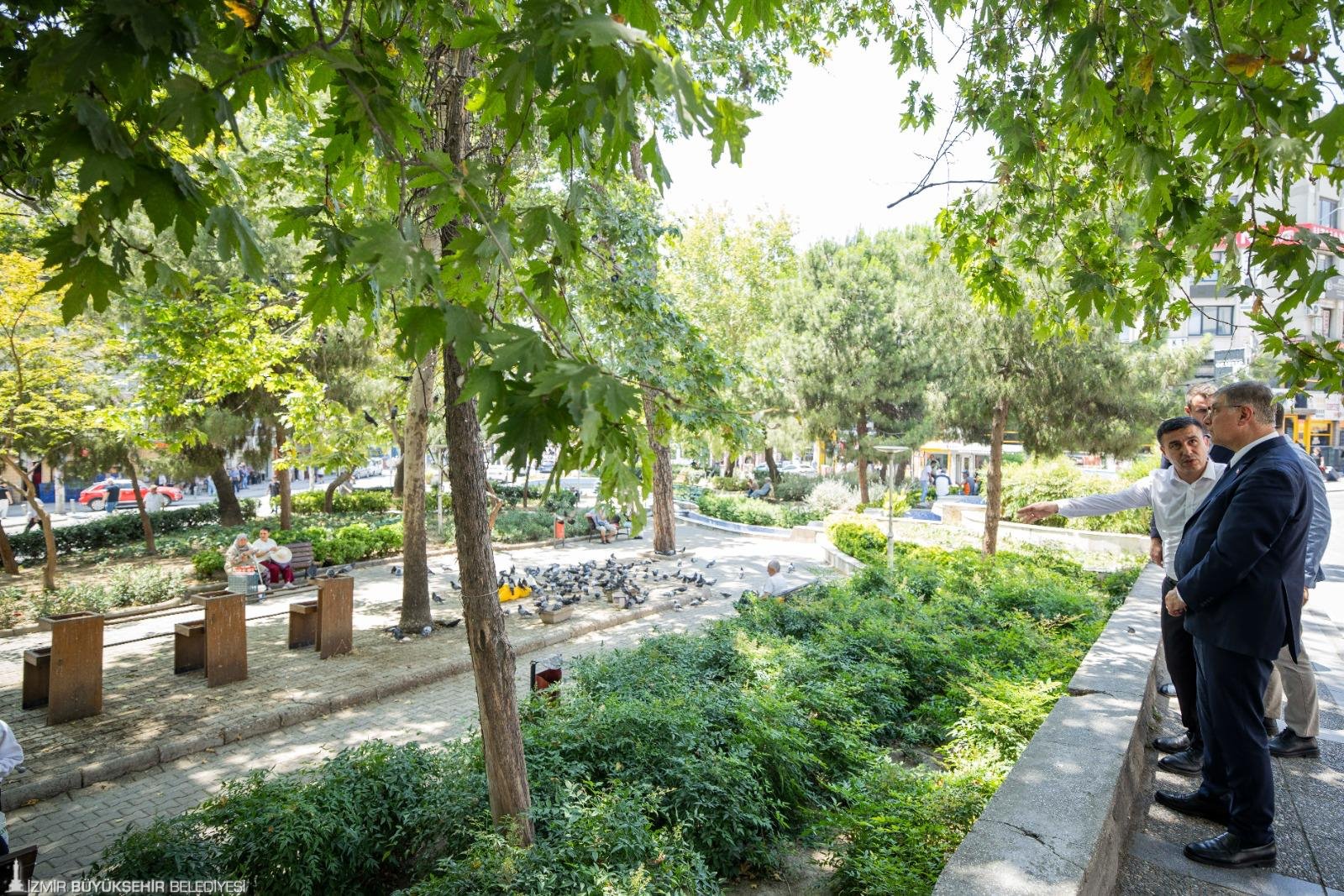 İzmir Büyükşehir Belediye Başkanı Dr. Cemil Tugay, Buca’nın kalbi Şirinyer’in