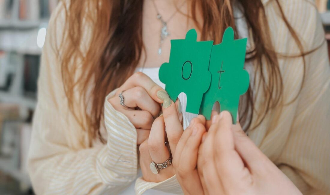 İzmir Büyükşehir Belediyesi, okuma-yazma güçlüğü yaşayan çocuklara destek olmak amacıyla