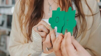 İzmir Büyükşehir Belediyesi, okuma-yazma güçlüğü yaşayan çocuklara destek olmak amacıyla