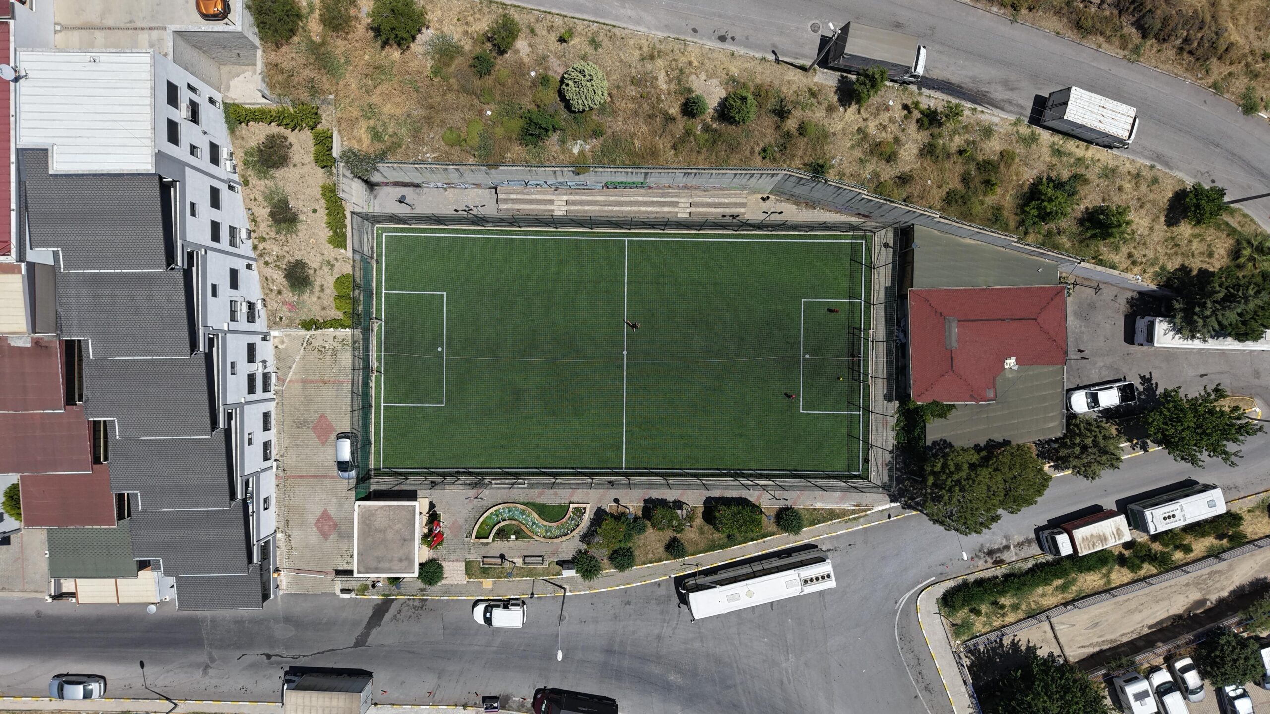 Balçova Belediyesi, bünyesinde faaliyet gösteren spor tesislerini tepeden tırnağa yeniledi.