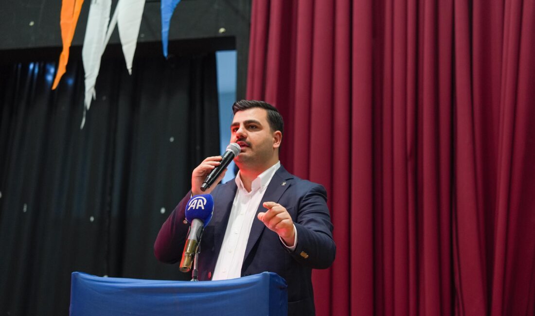 AK Parti Genel Sekreteri ve İzmir Milletvekili Eyyüp Kadir İnan,