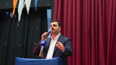 AK Parti Genel Sekreteri ve İzmir Milletvekili Eyyüp Kadir İnan,