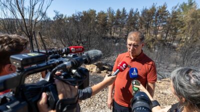 CHP’nin 38. Olağan Kurultayı’na ilişkin davanın ertelenmesini değerlendiren İzmir Büyükşehir
