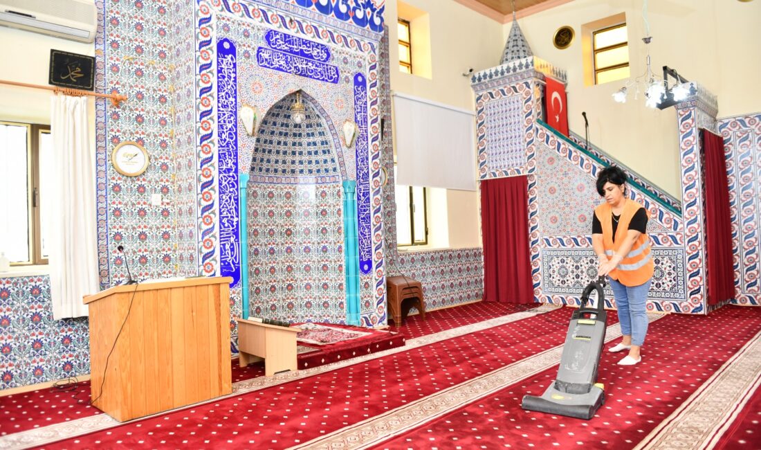 Çiğli Belediyesi, Kurban Bayramı öncesinde ilçedeki cami ve mescitlerde kapsamlı