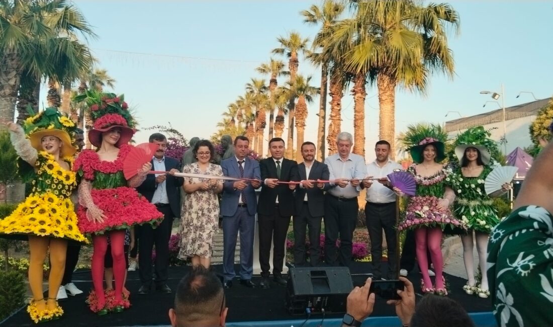 İzmir Büyükşehir Belediyesi tarafından yerel üreticiyle tüketiciyi buluşturmak amacıyla düzenlenen