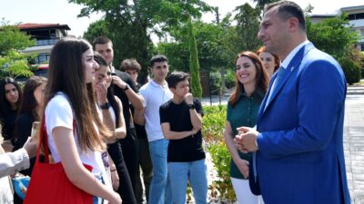 Bornova Belediyesi Gençlik Eğitim Merkezi (BELGEM)’nde eğitim alan Doğa Naz